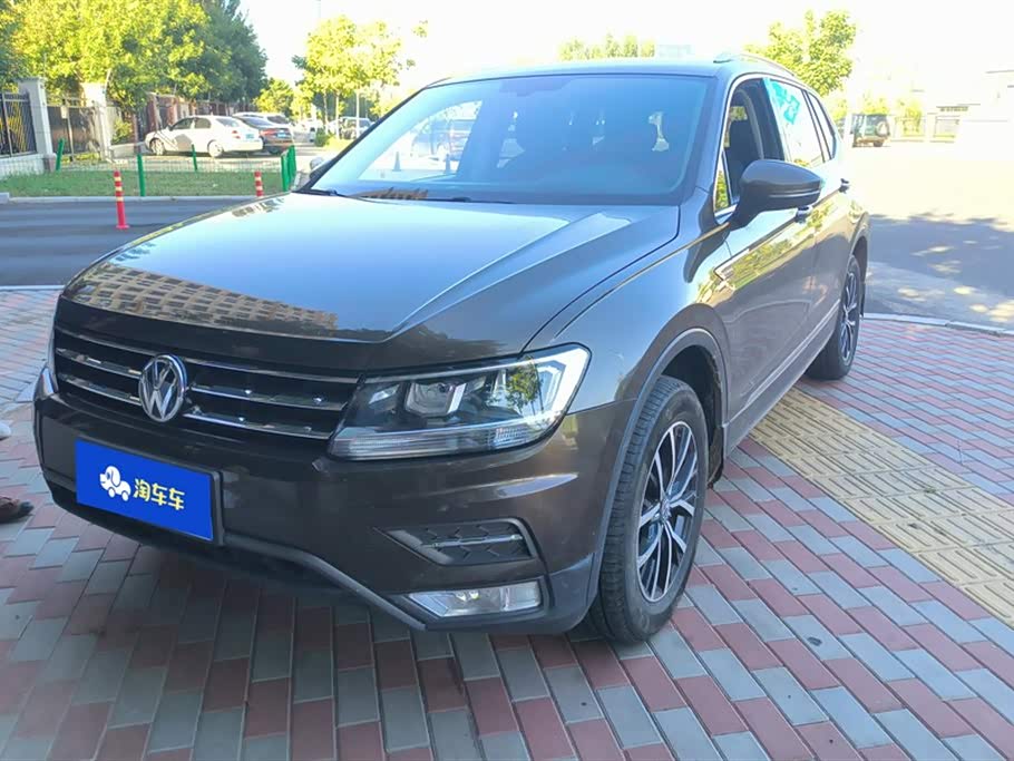Volkswagen Tiguan L