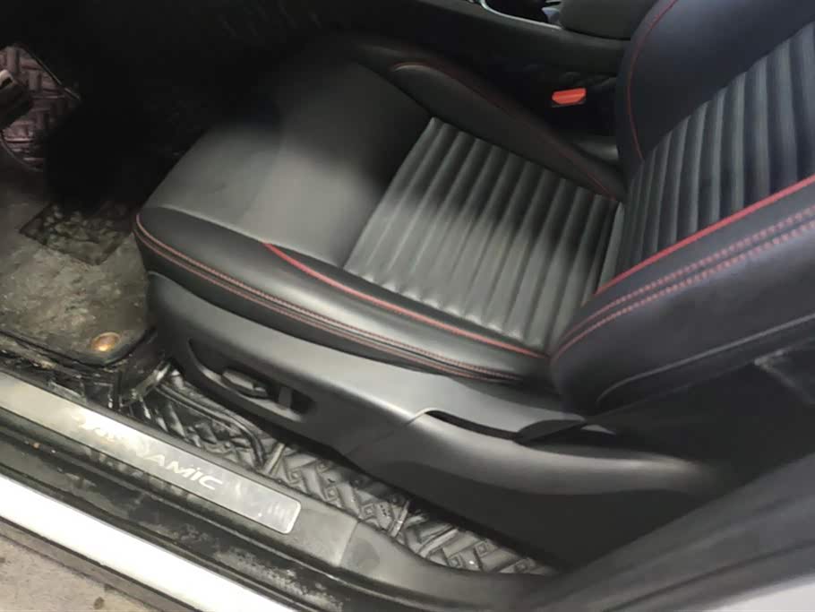 Land Rover Discover sports