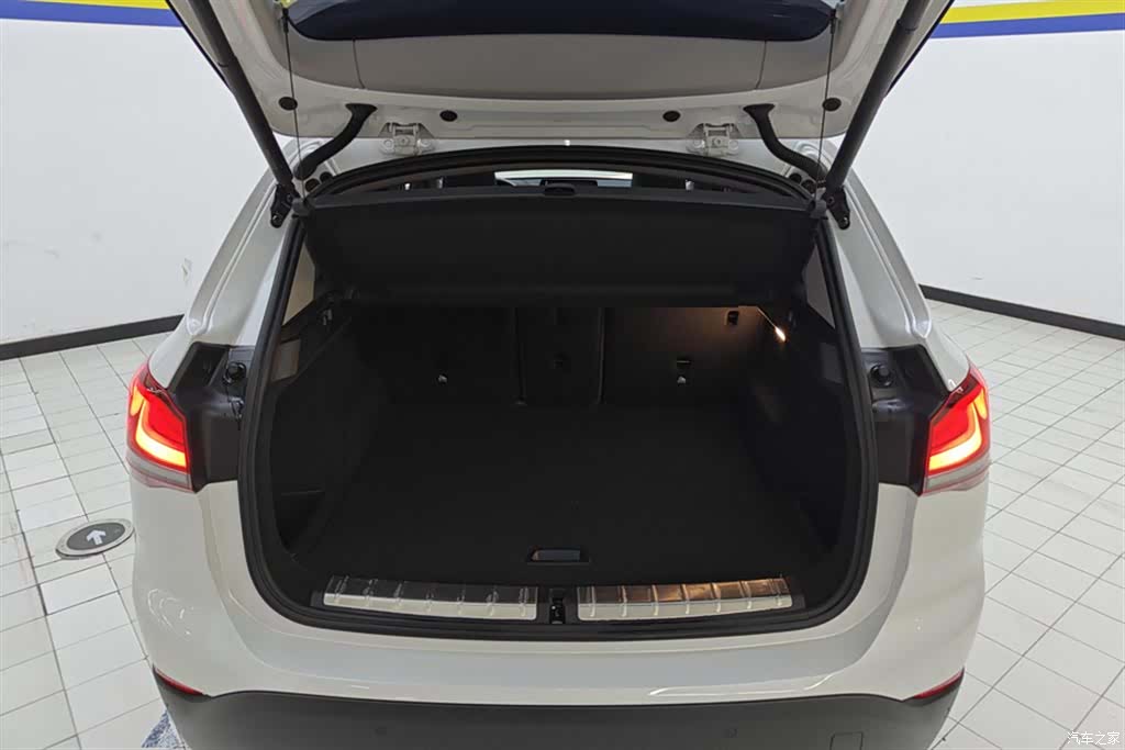 BMW X1, 2023 4