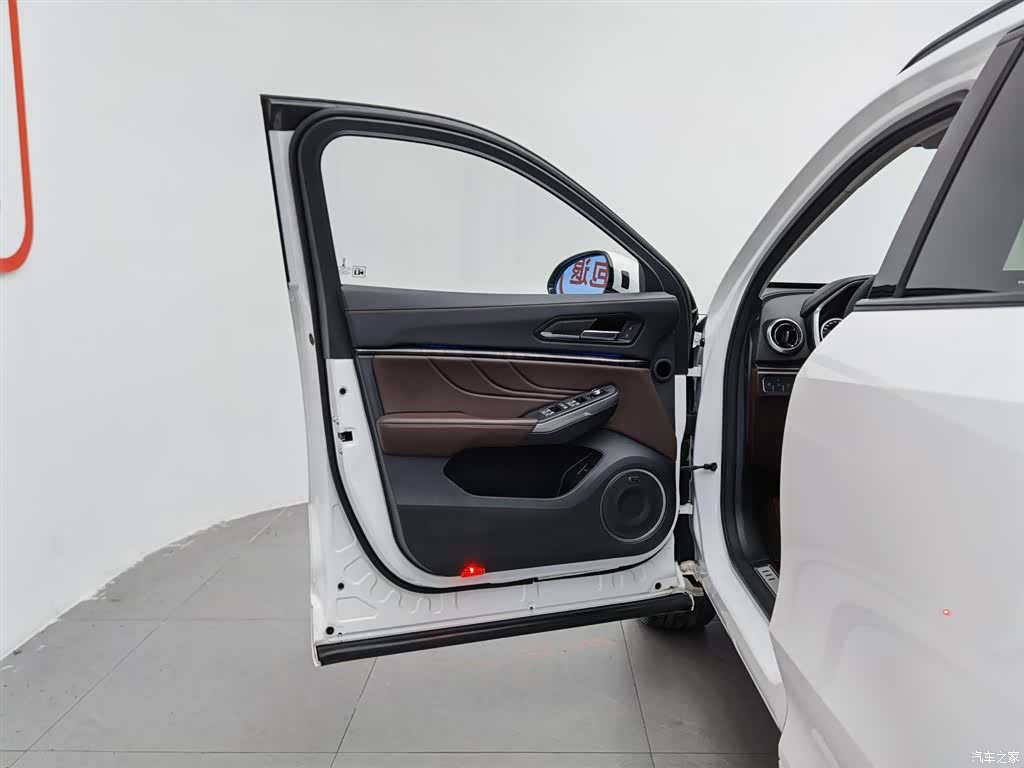 WEY VV5, 2019 8