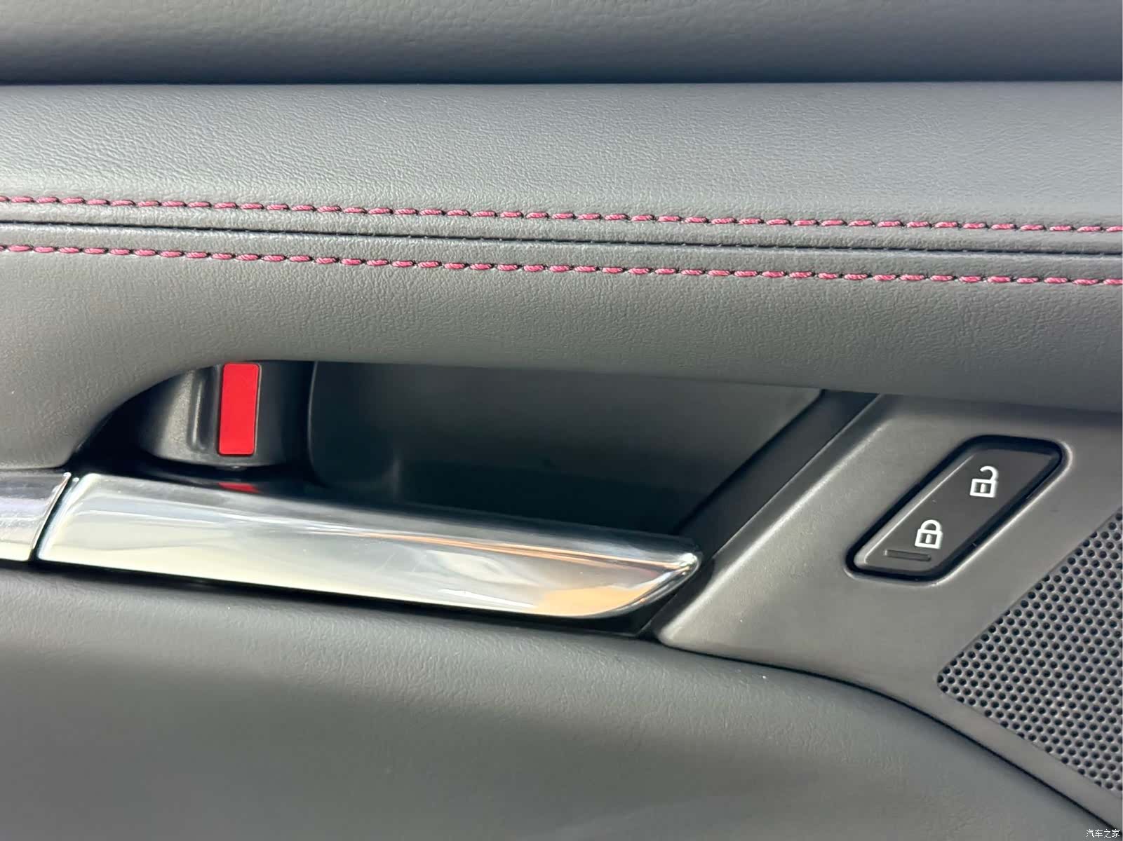 Mazda Mazda3, 2023 15