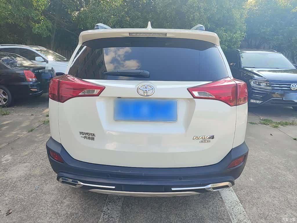 Toyota RAV4, 2015 6