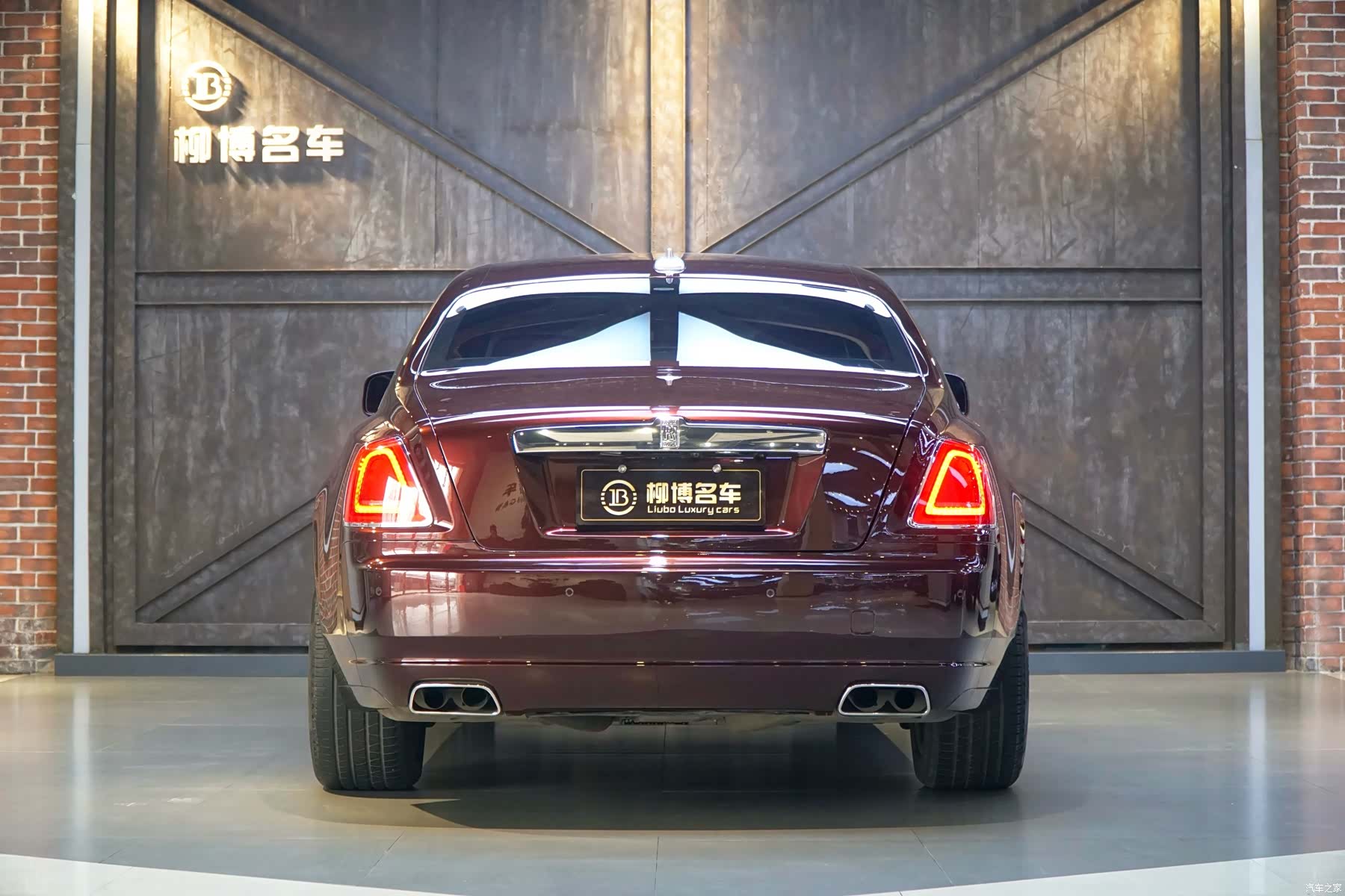 Rolls-Royce Ghost, 2011 3