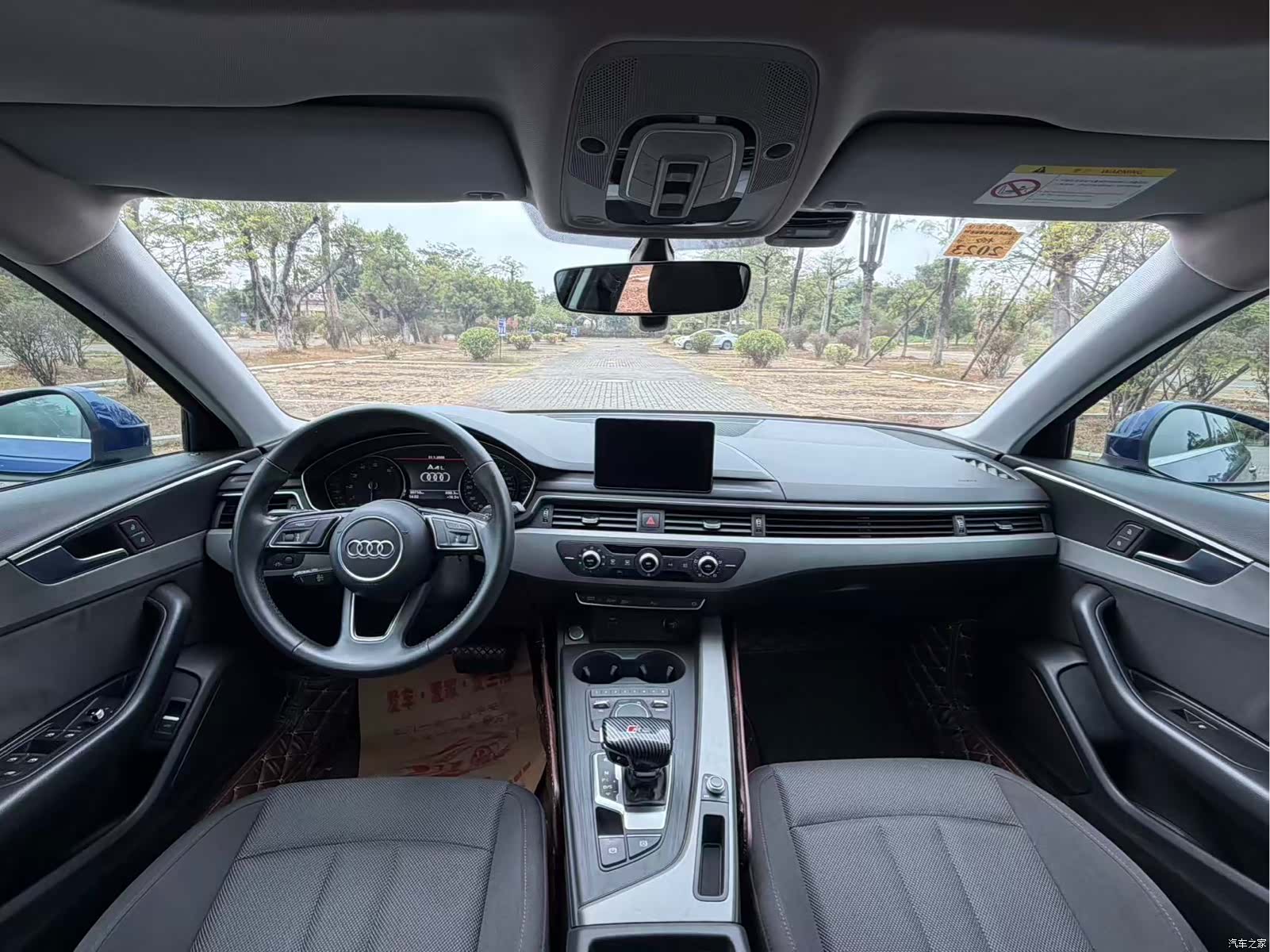 Audi A4L, 2019 8