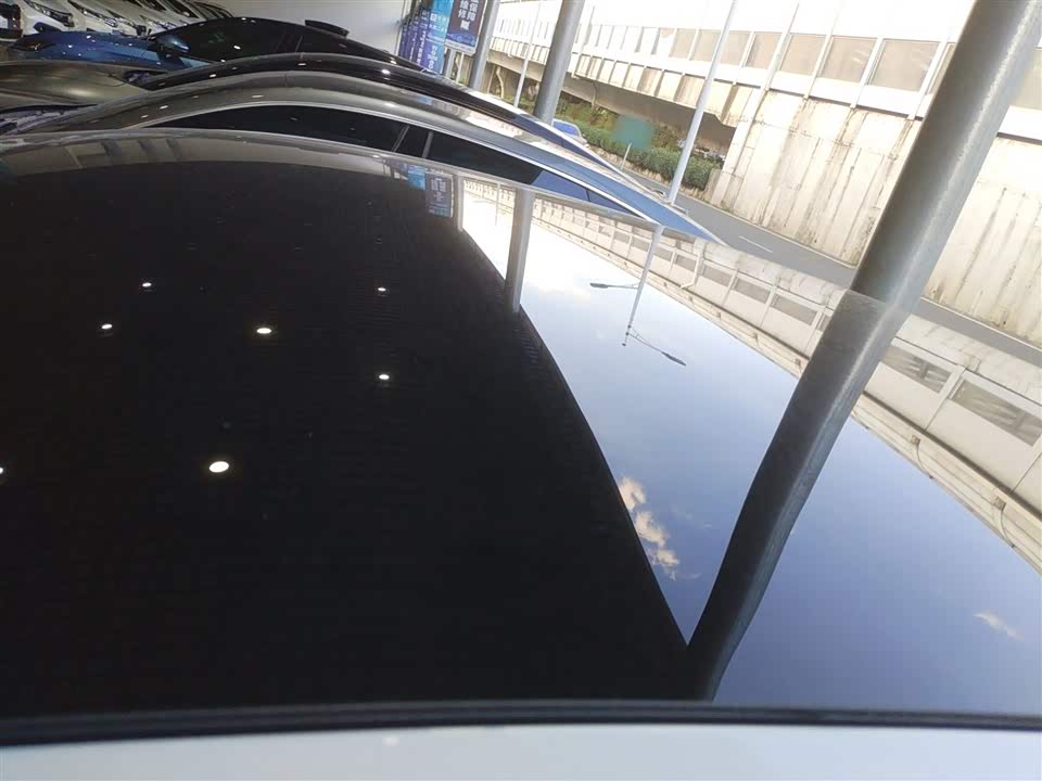XPENG P7