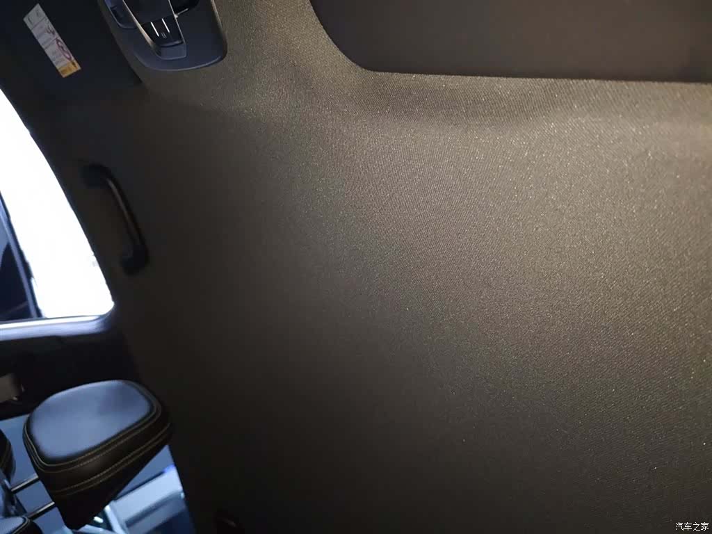 Geely Coolray, 2025 18