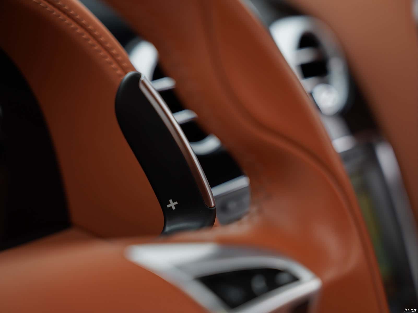 Bentley Flying Spur, 2018 35