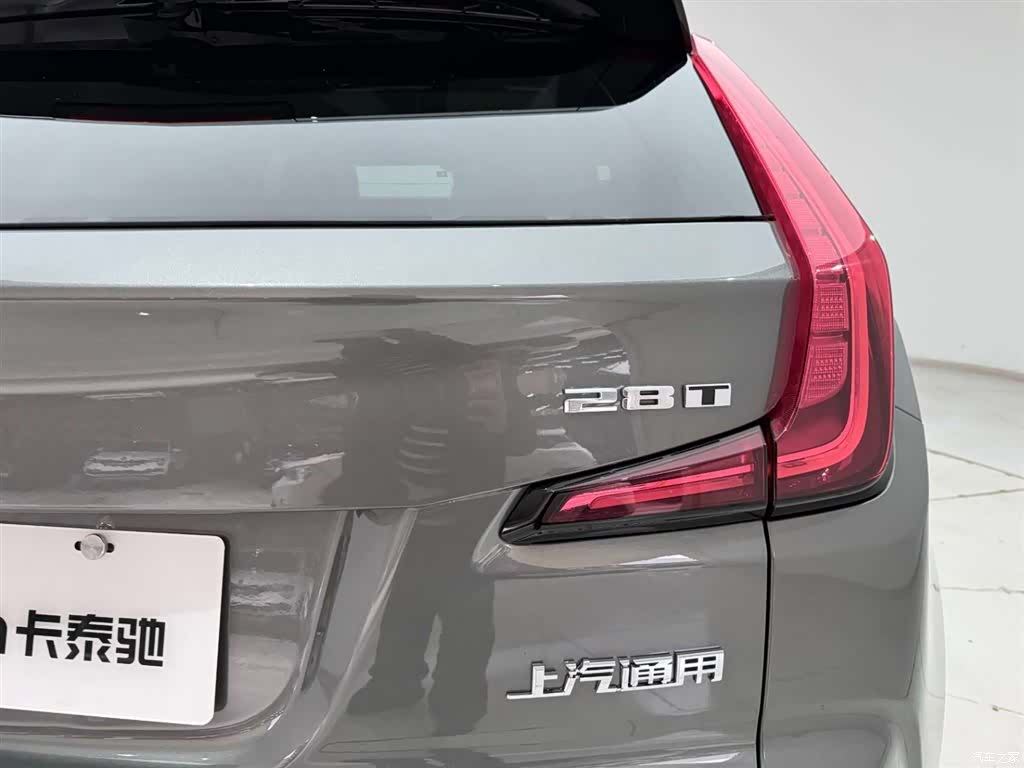 Cadillac XT4, 2019 10