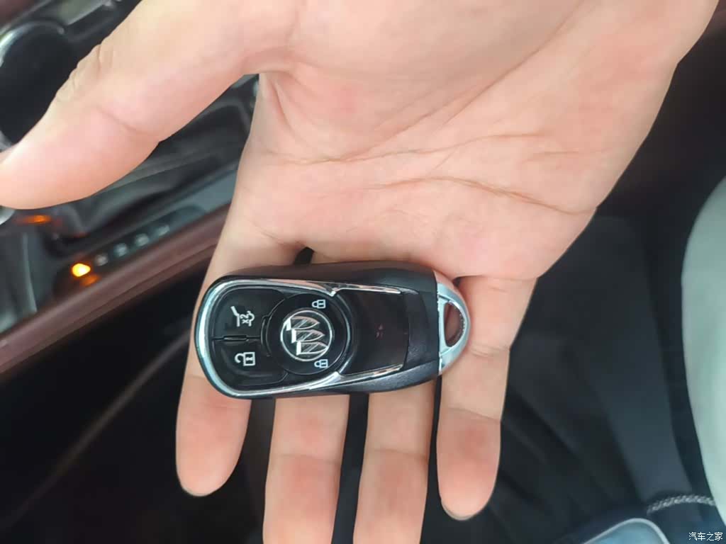 Buick Envision Plus, 2016 9