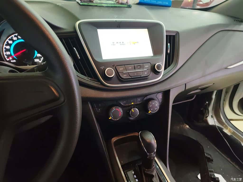 Chevrolet 320, 2019 9