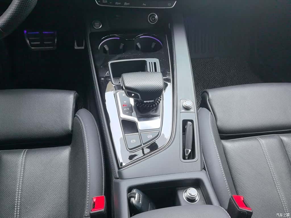 Audi A4L, 2024 11