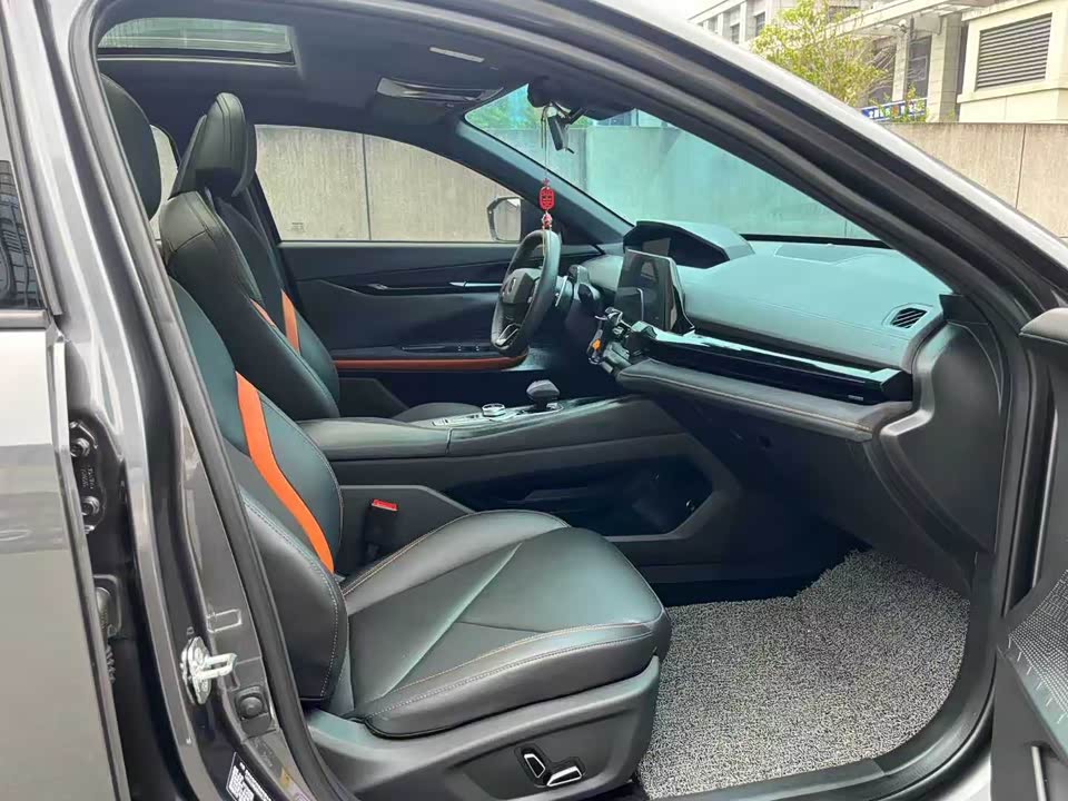 Changan UNI-V