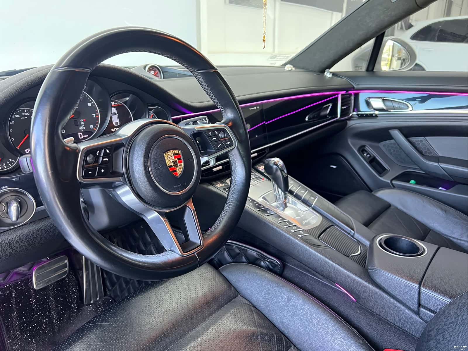 Porsche Panamera, 2014 6