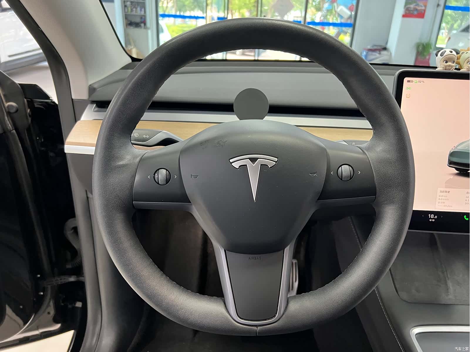 Tesla Model Y, 2022 12