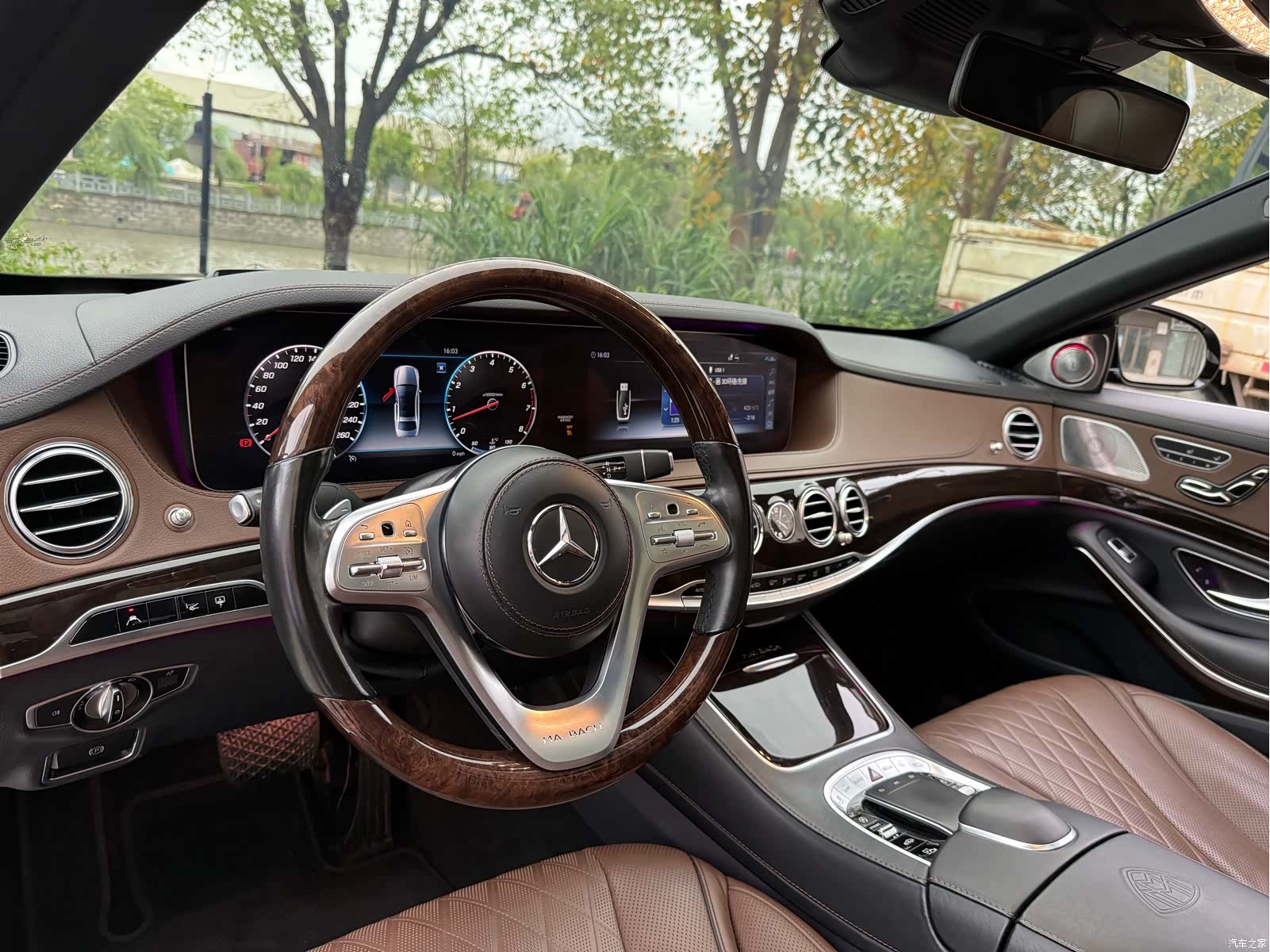 Maybach S-Class, 2019 16