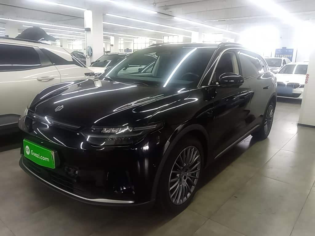 Leapmotor C11