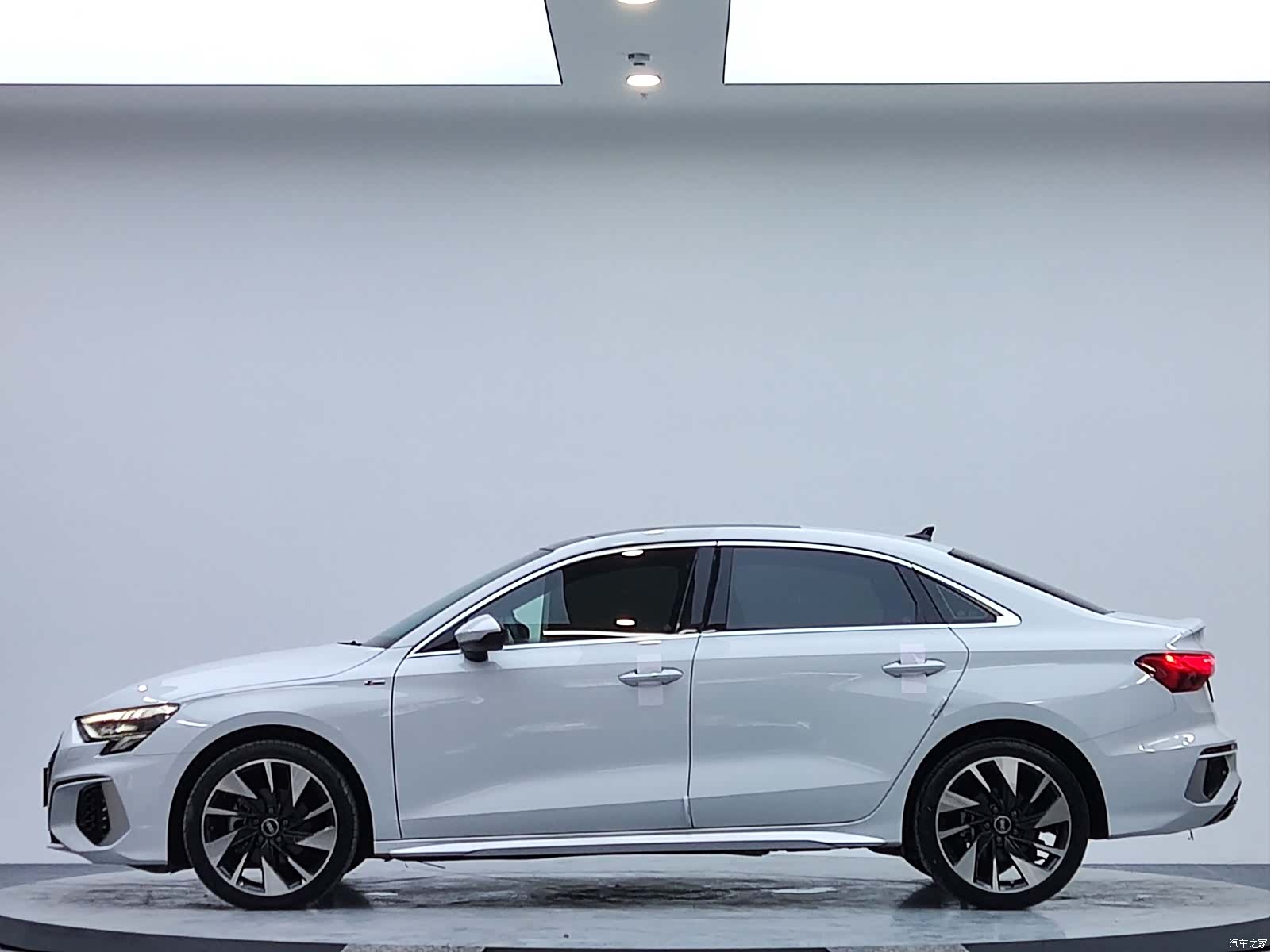 Audi A3, 2022 все фото