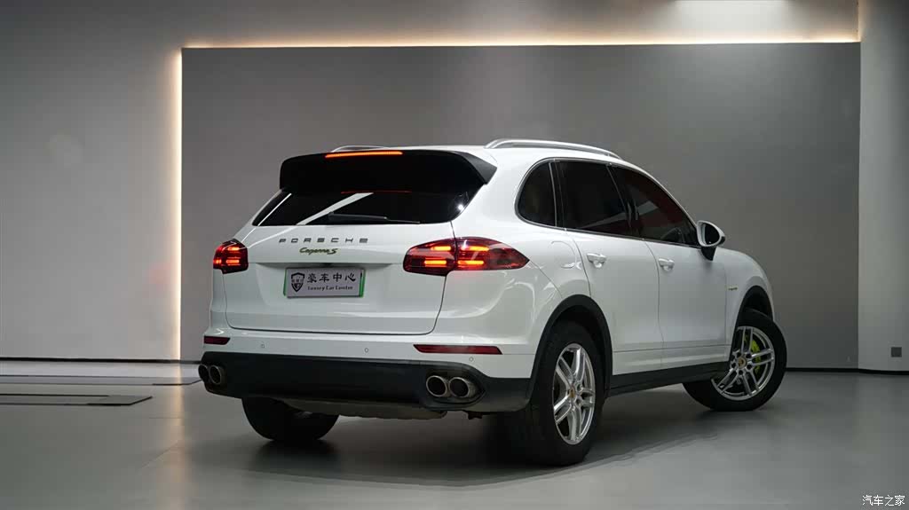 Porsche Cayenne, 2015 7