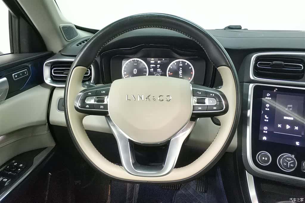 Lynk & Co 01, 2020 15