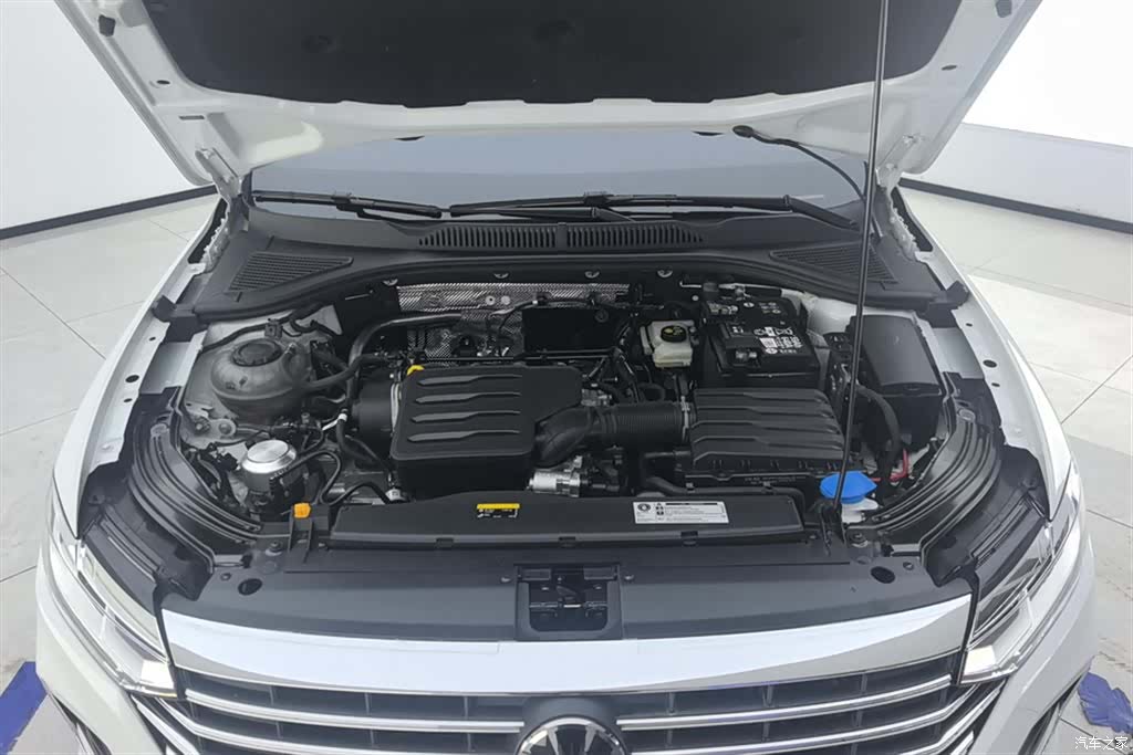 Volkswagen Lavida, 2024 10