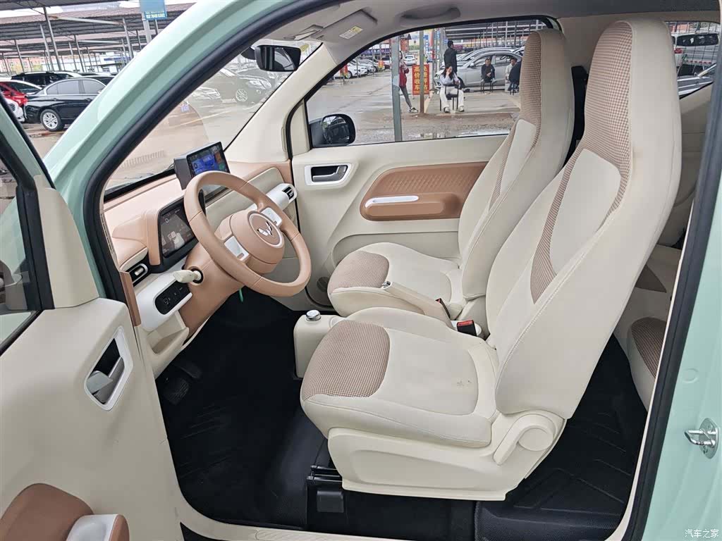 Wuling MINIEV, 2024 11