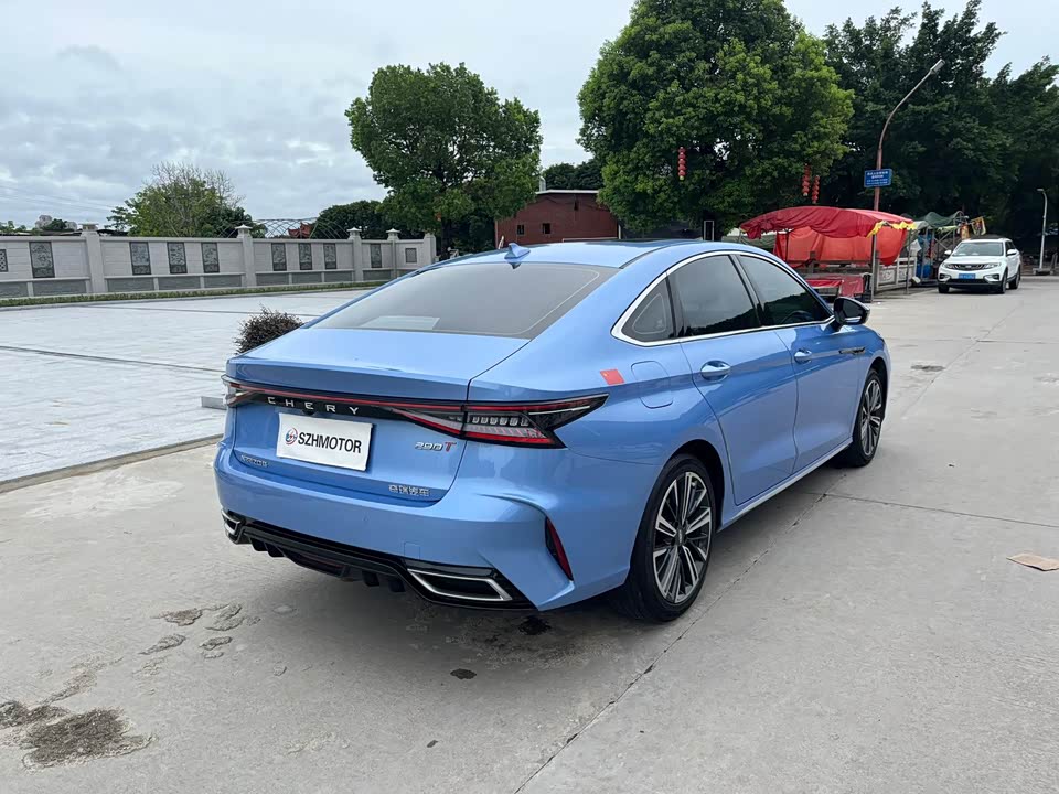 Chery Arrizo 8