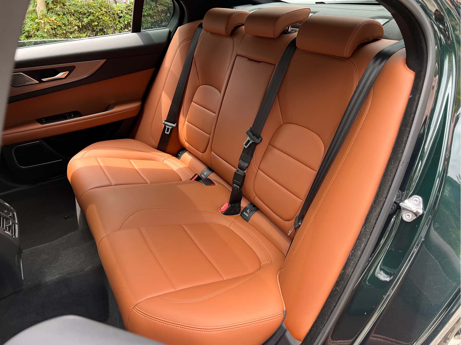 Land Rover XEL, 2024 13