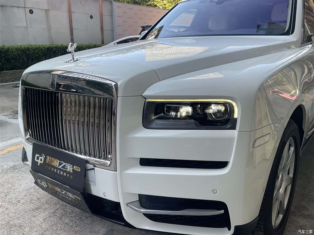 Rolls-Royce Cullinan, 2025 4