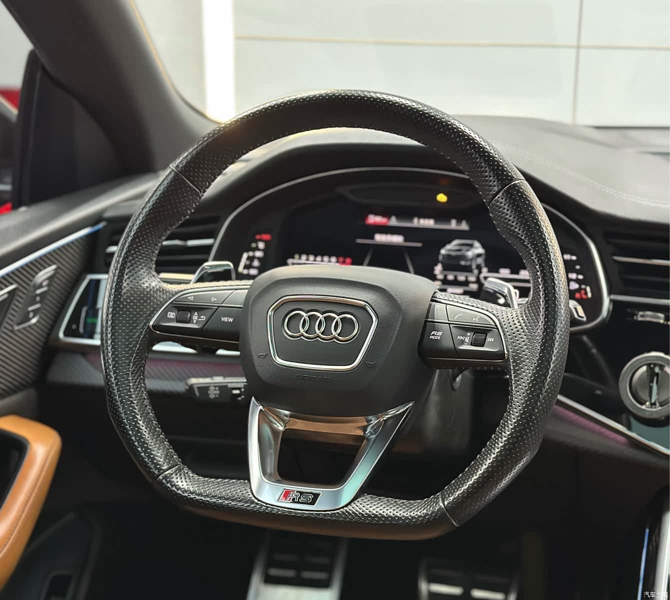 Audi Q8, 2021 13