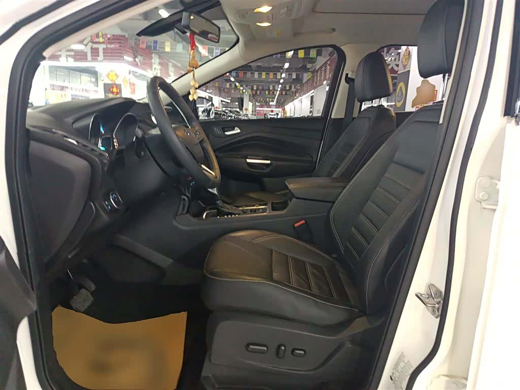 Ford Kuga, 2018 15