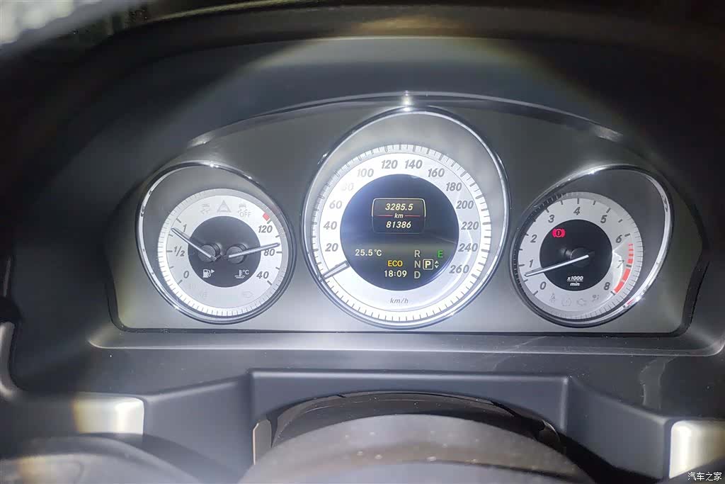 Mercedes-Benz GLK-Class, 2015 14