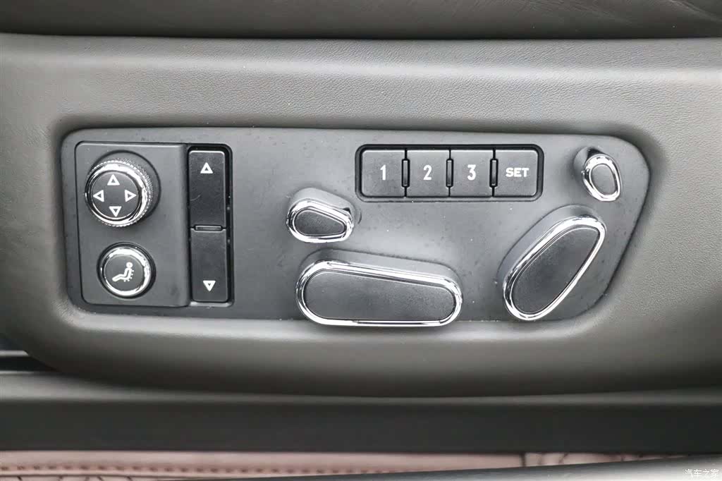 Bentley Flying Spur, 2020 13