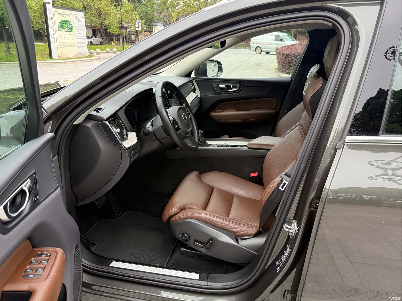 Volvo XC60, 2019 4
