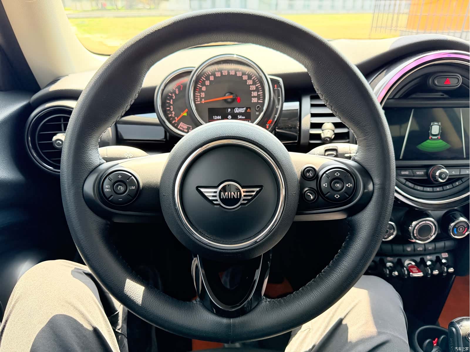 Mini Cooper, 2019 18