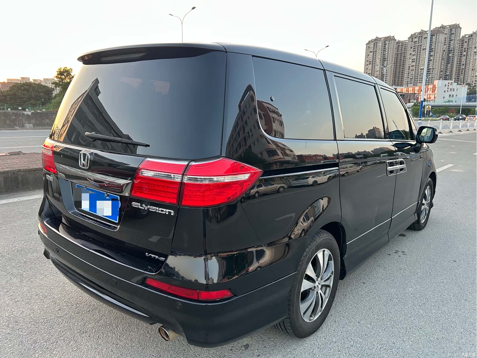 Honda Elysion, 2015 6