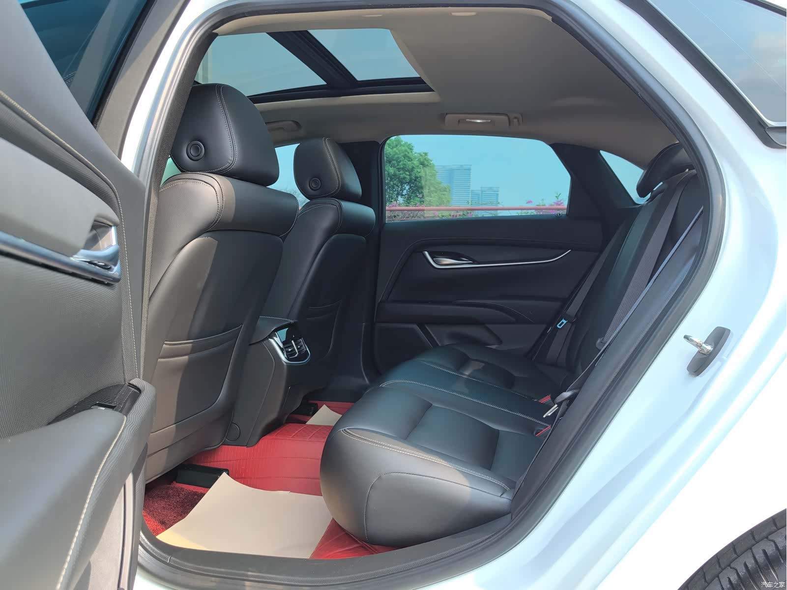 Cadillac XTS, 2019 14