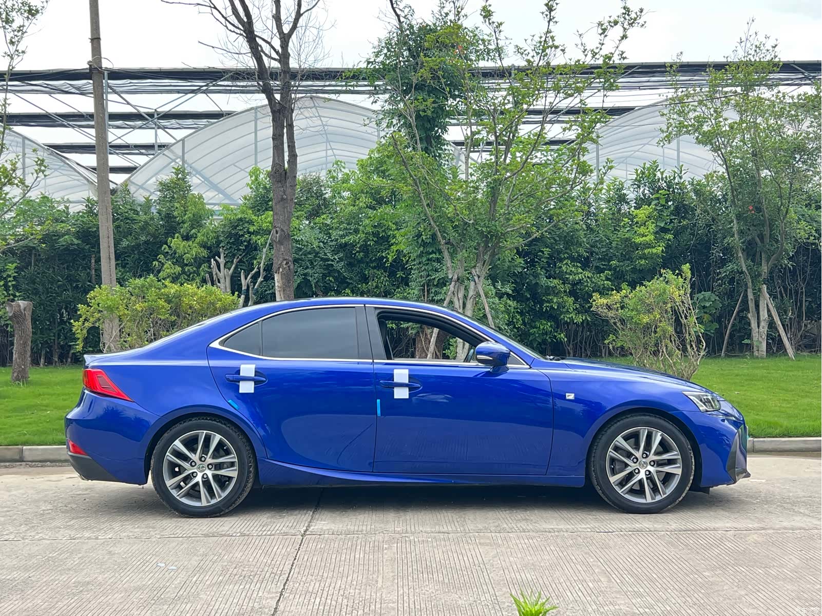 Lexus IS, 2018 8