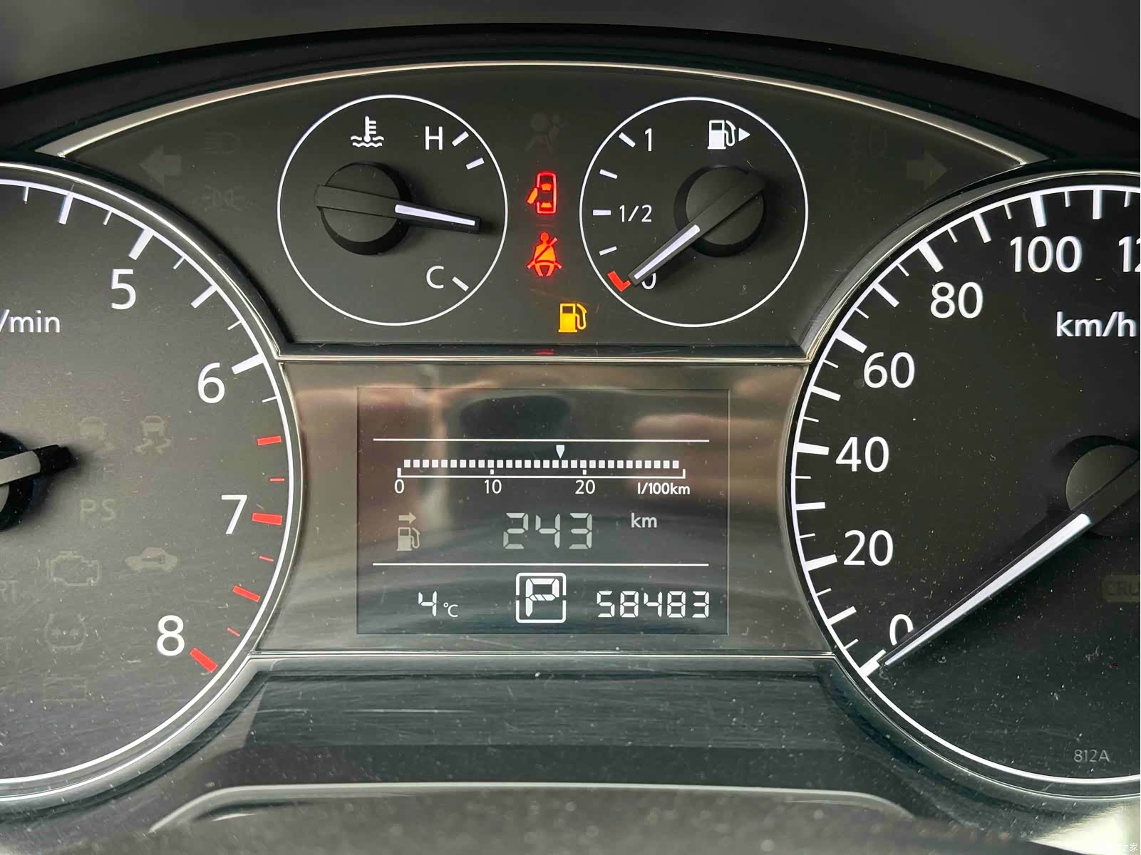 Nissan Tiida, 2015 10