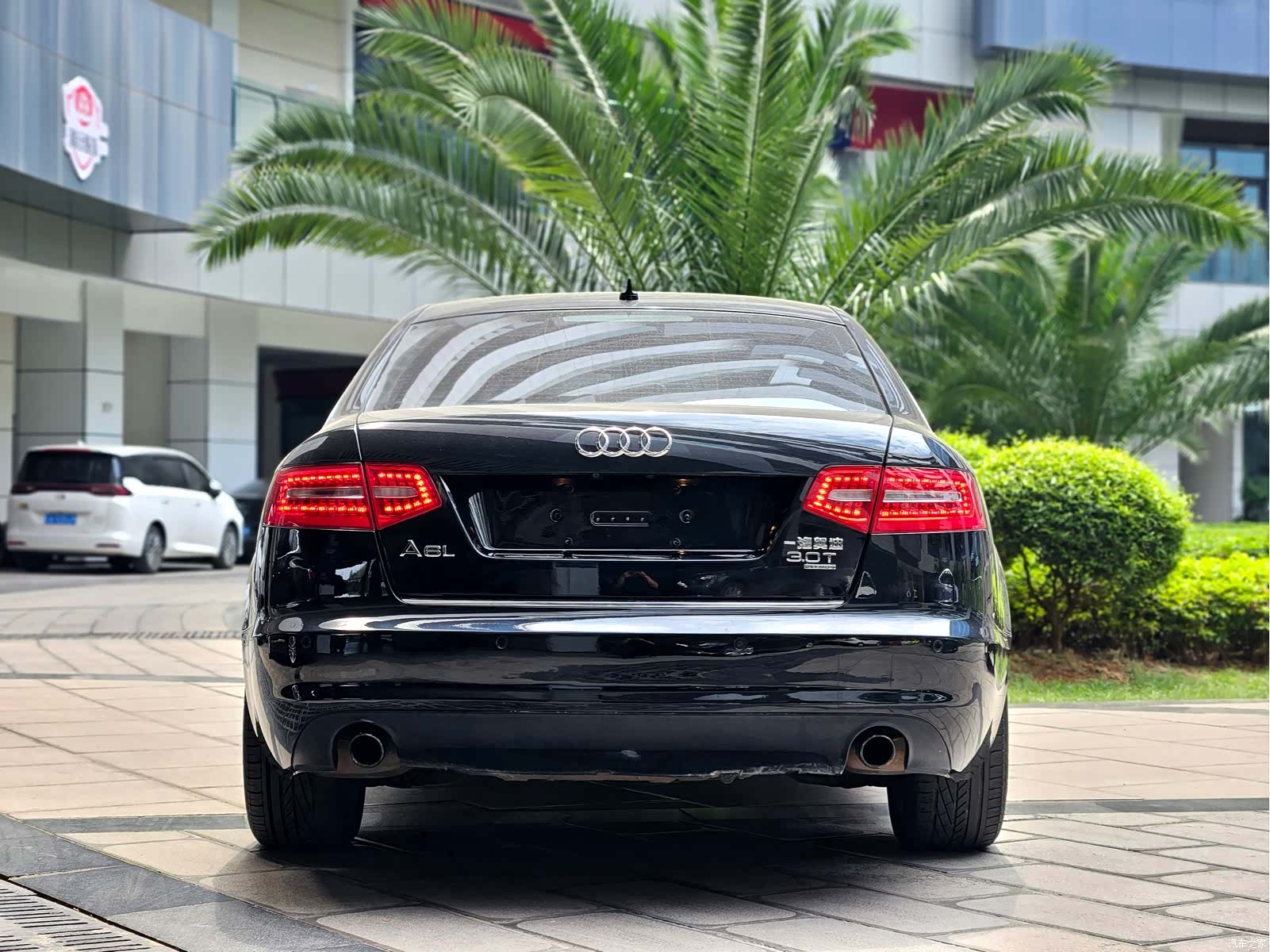 Audi A6L, 2011 30