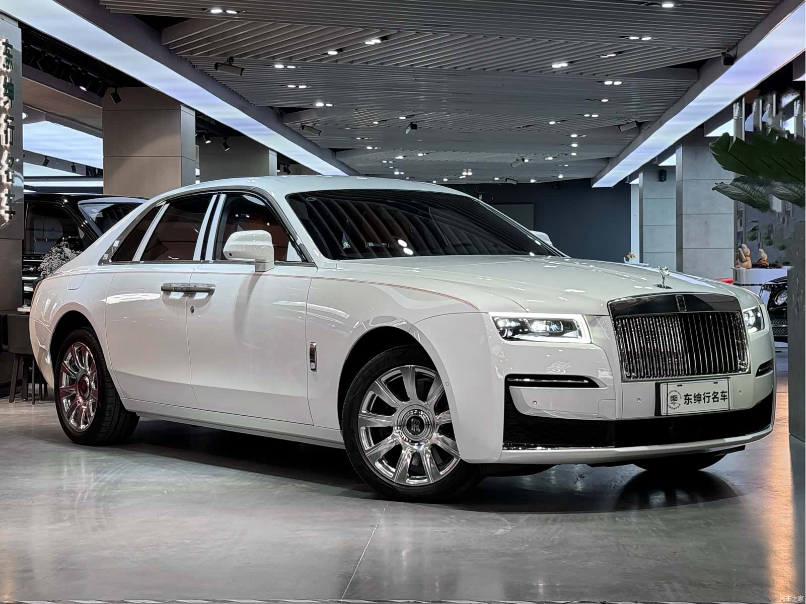 Rolls-Royce Ghost, 2023 3