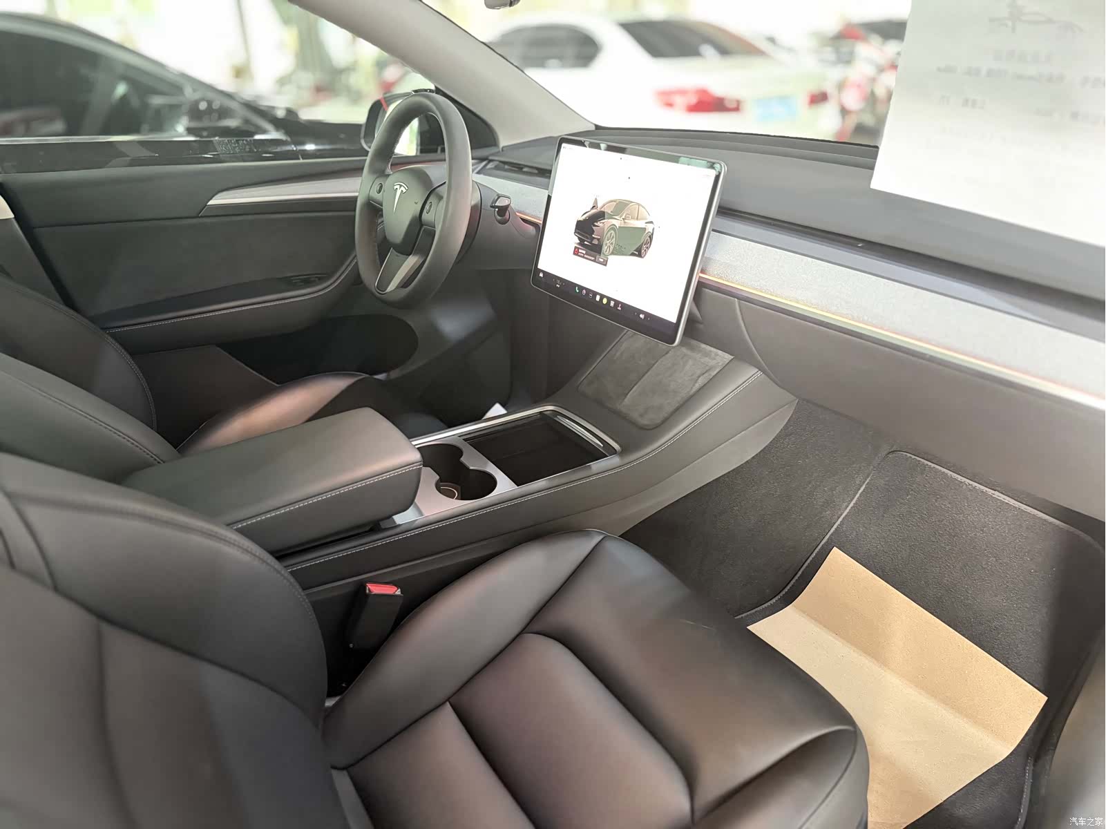 Tesla Model Y, 2024 12