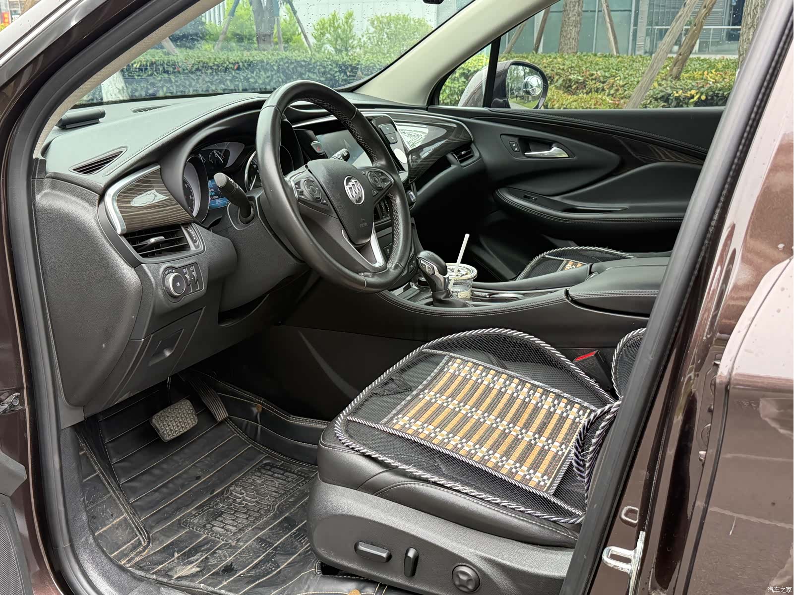 Buick Envision Plus, 2021 все фото