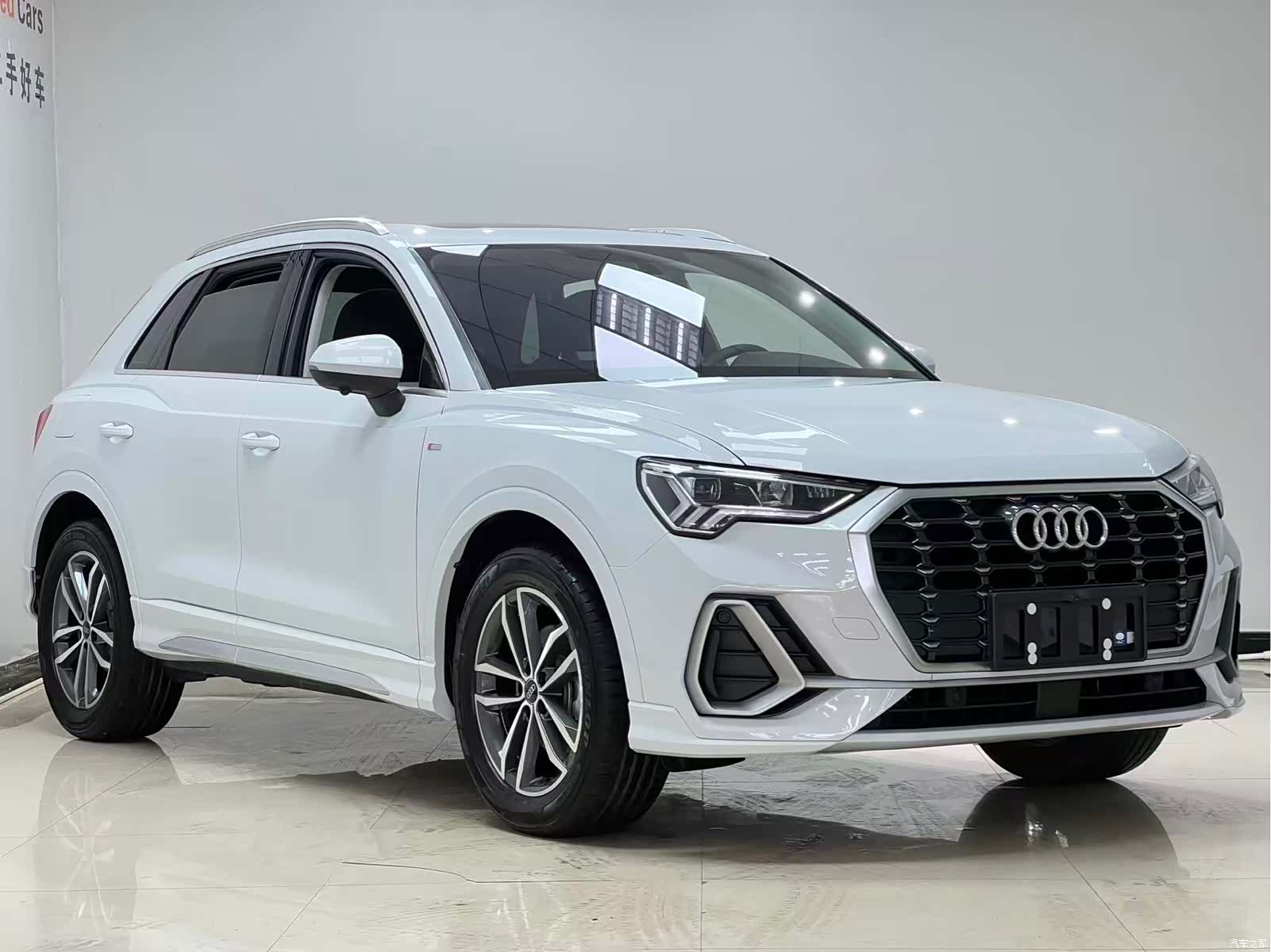 Audi Q3, 2023 3