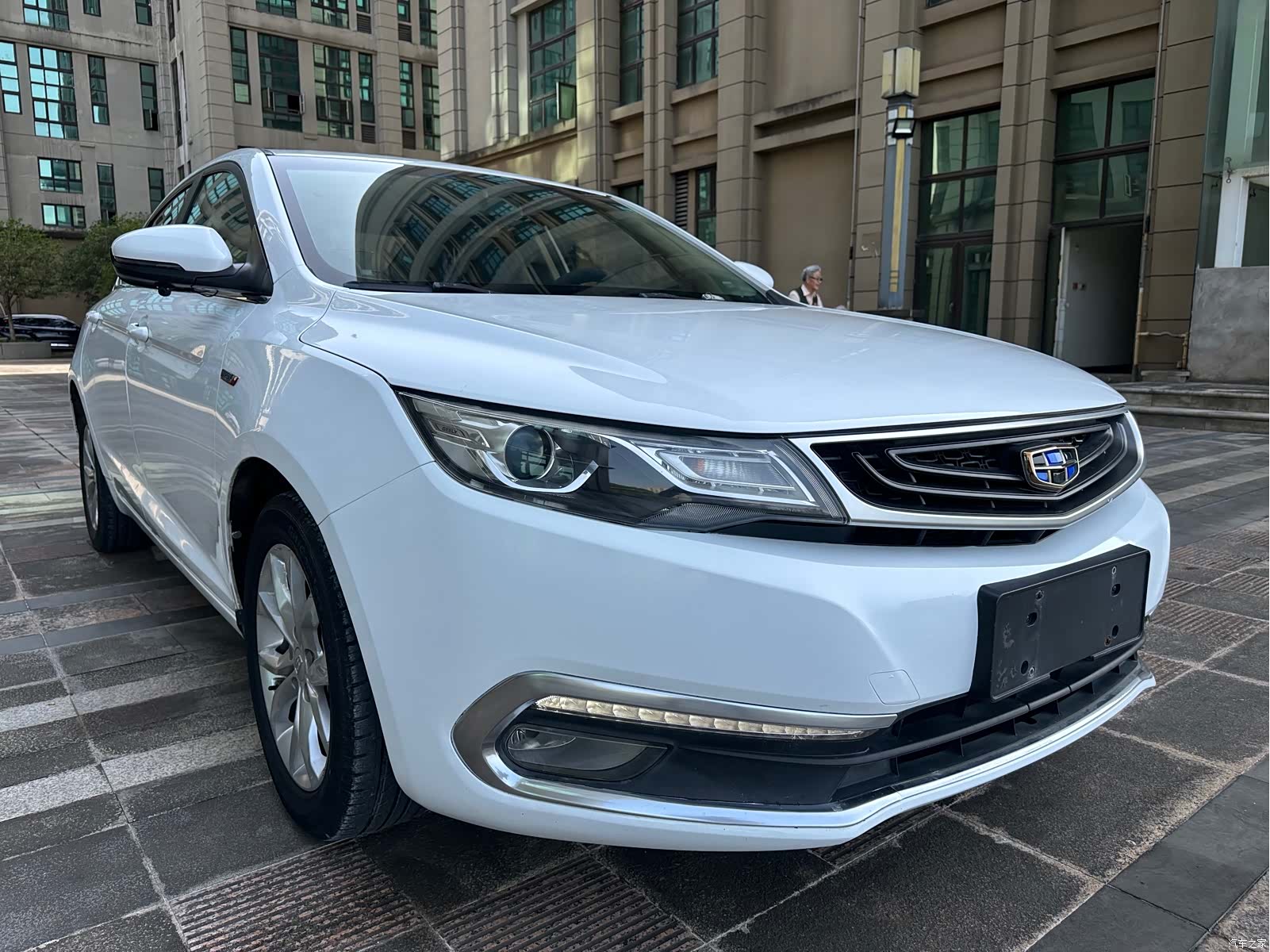 Geely Emgrand, 2017 8
