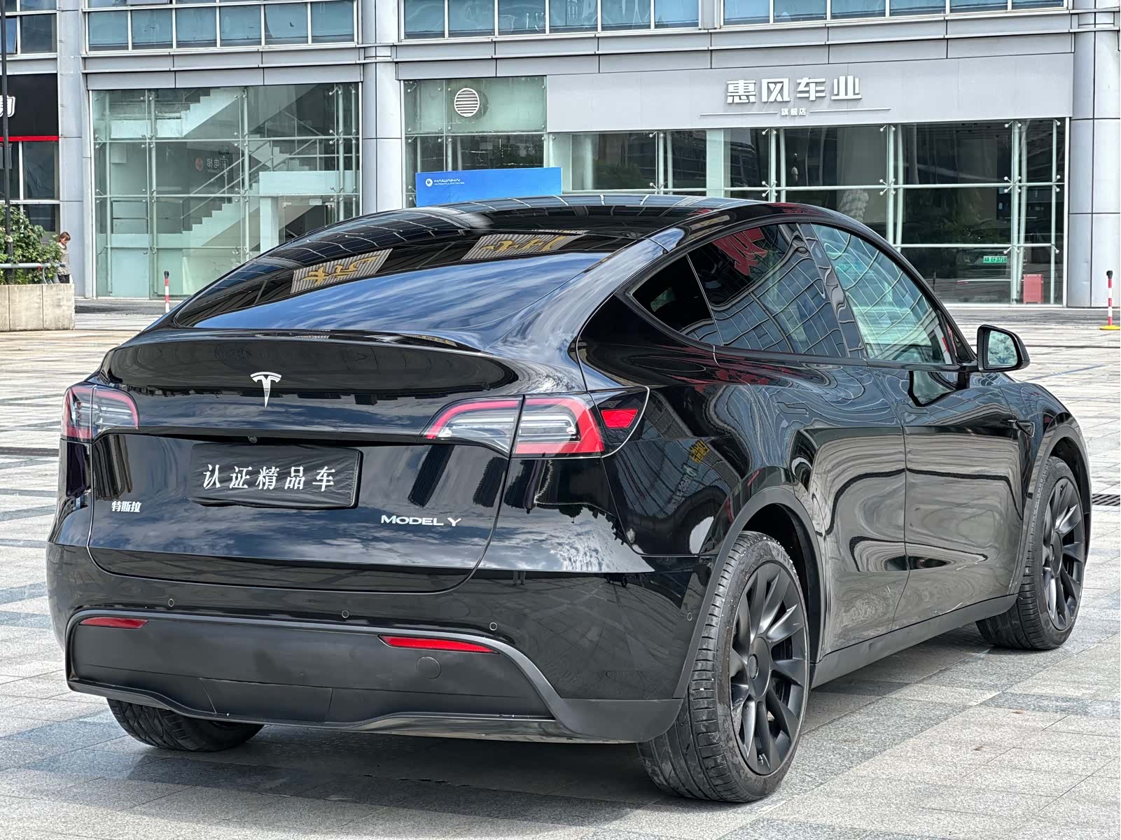 Tesla Model Y, 2022 все фото