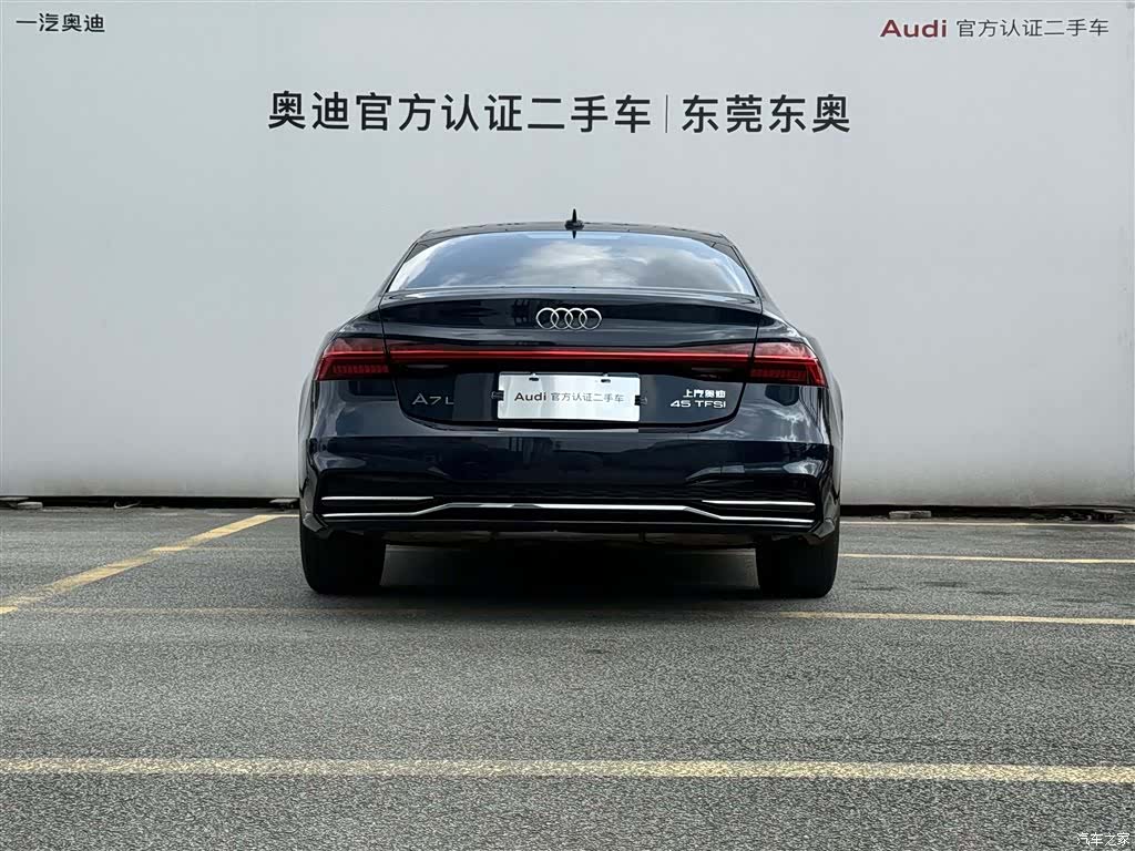 Audi A7L, 2023 все фото