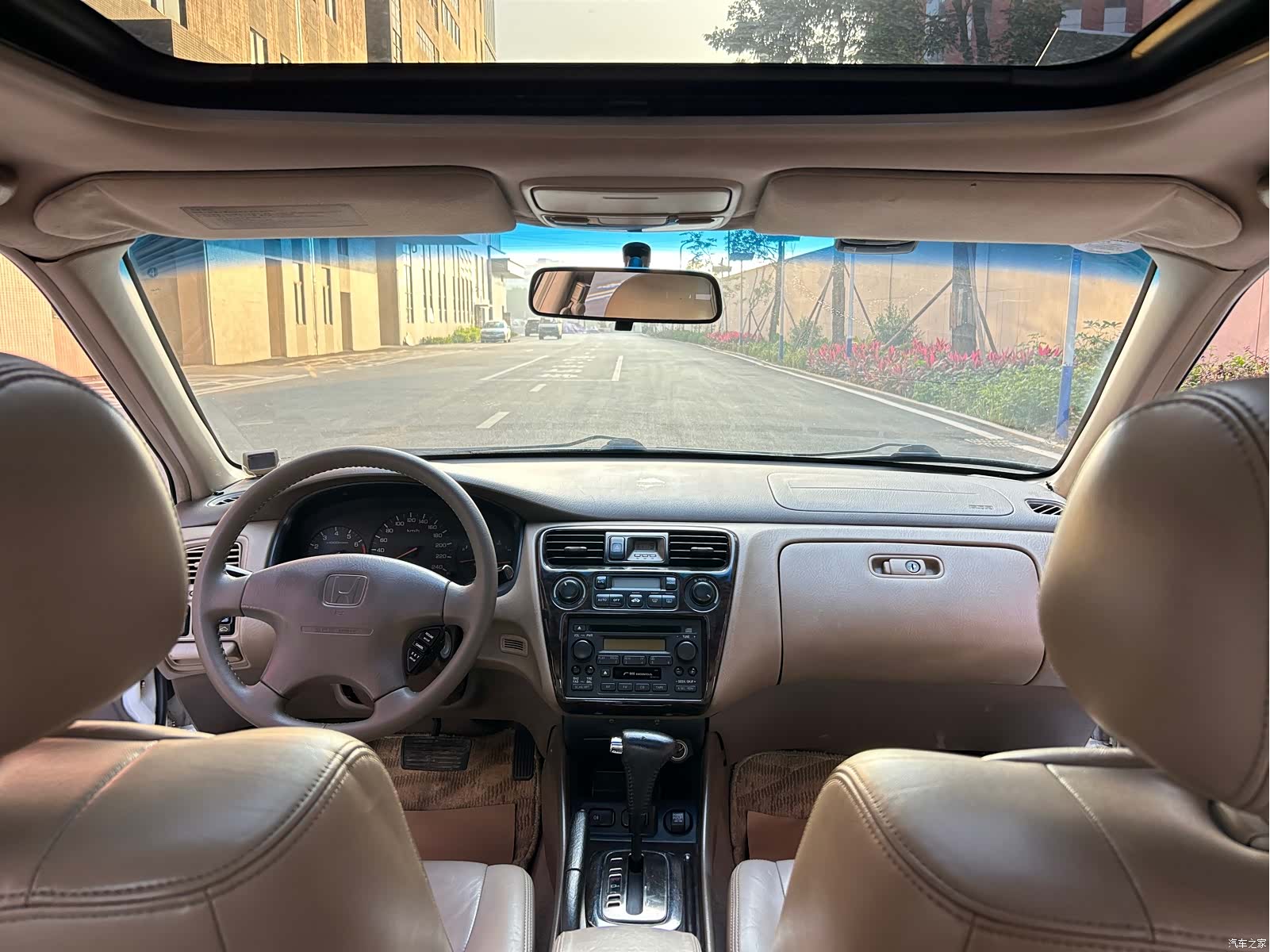 Honda Accord, 2001 11