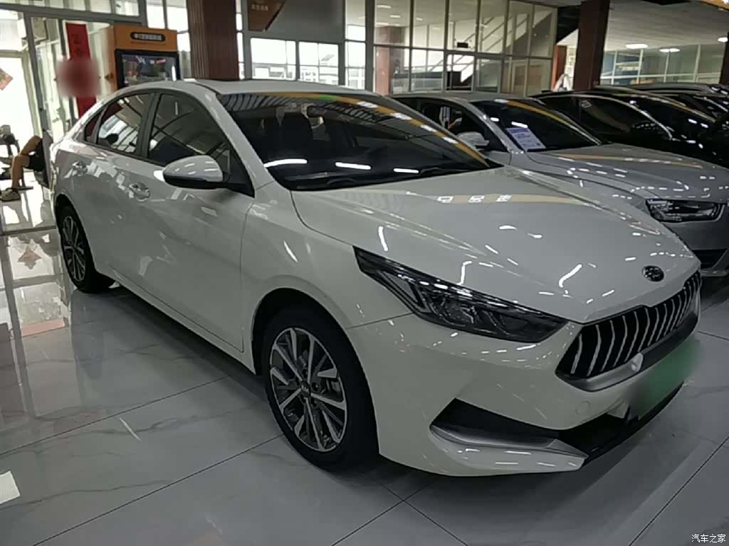 Kia K3, 2022 4