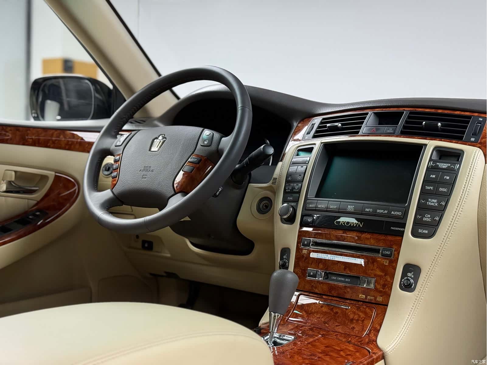 Toyota Crown, 2009 23