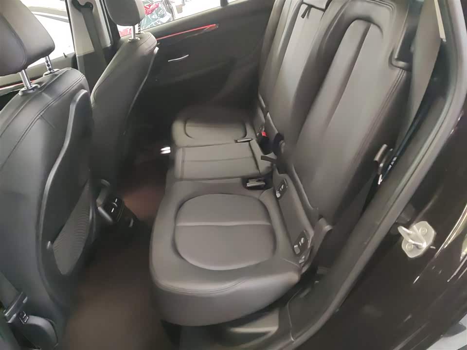 BMW 2 series multifunctional station wagon